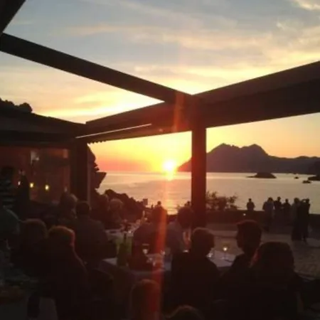 Hotell Le Monte Rosso 2*