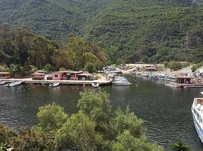 Le Monte Rosso 2* Porto (Corsica)