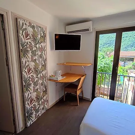 Le Monte Rosso 2* Porto (Corsica)