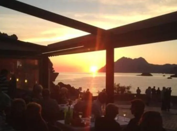 Hotel Le Monte Rosso 2*